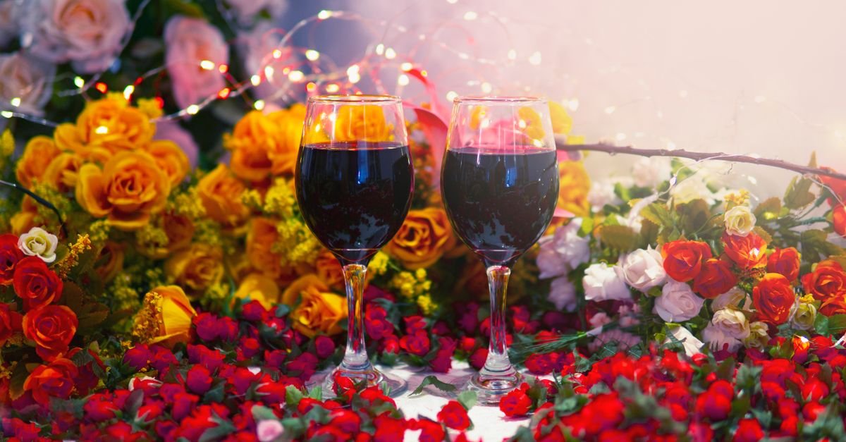 romantic anniversary celebration ideas abroad
